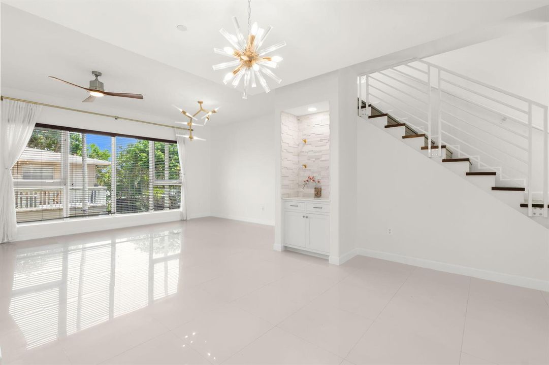 23-web-or-mls-622 NE 10th Ave Fort Laude