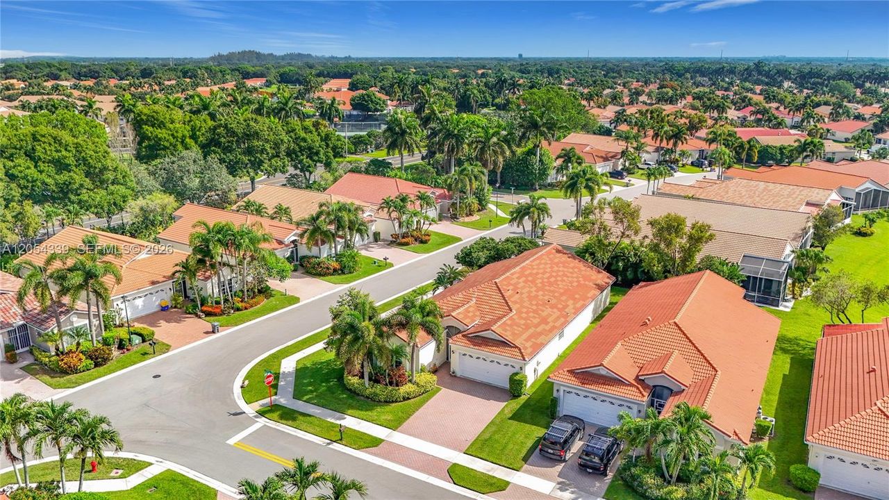 For Sale: $398,900 (3 beds, 2 baths, 2144 Square Feet)