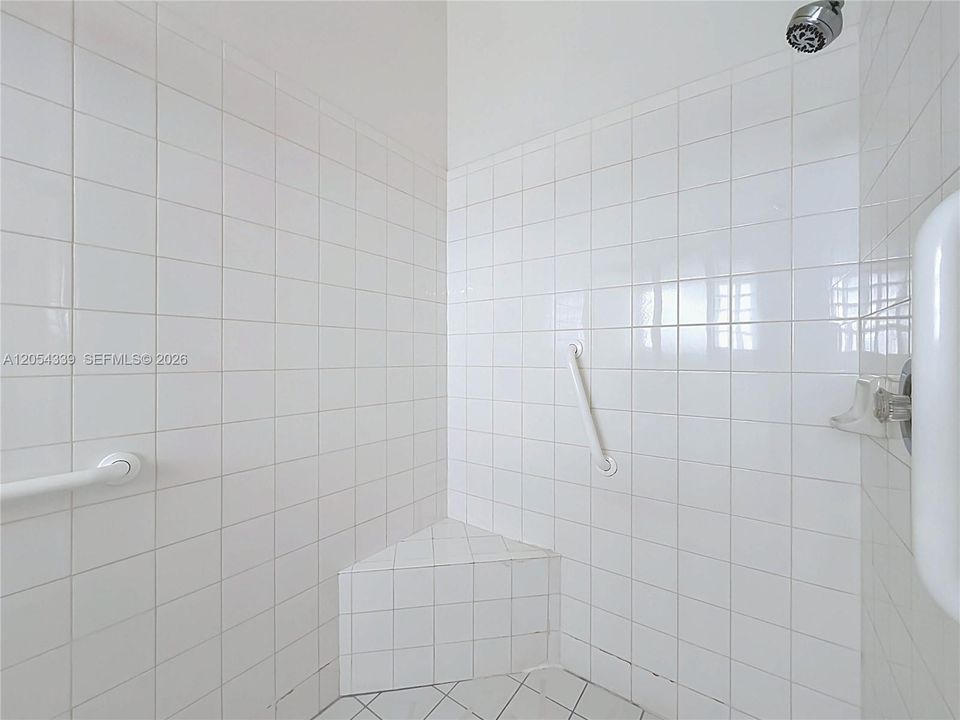 For Sale: $398,900 (3 beds, 2 baths, 2144 Square Feet)