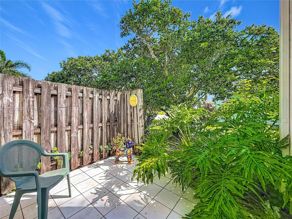 For Sale: $398,900 (3 beds, 2 baths, 2144 Square Feet)