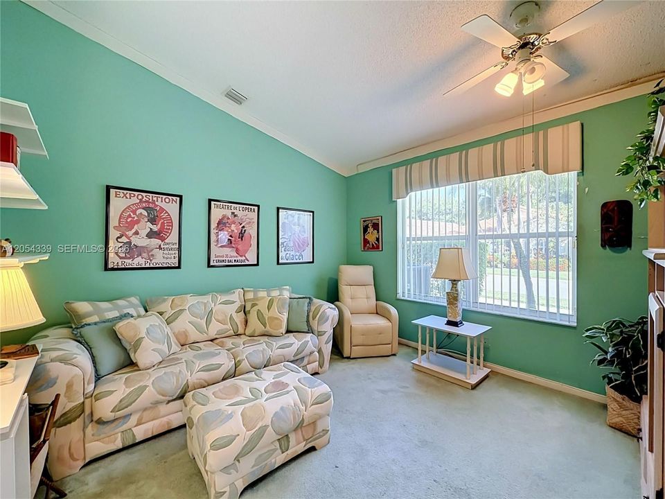 For Sale: $398,900 (3 beds, 2 baths, 2144 Square Feet)