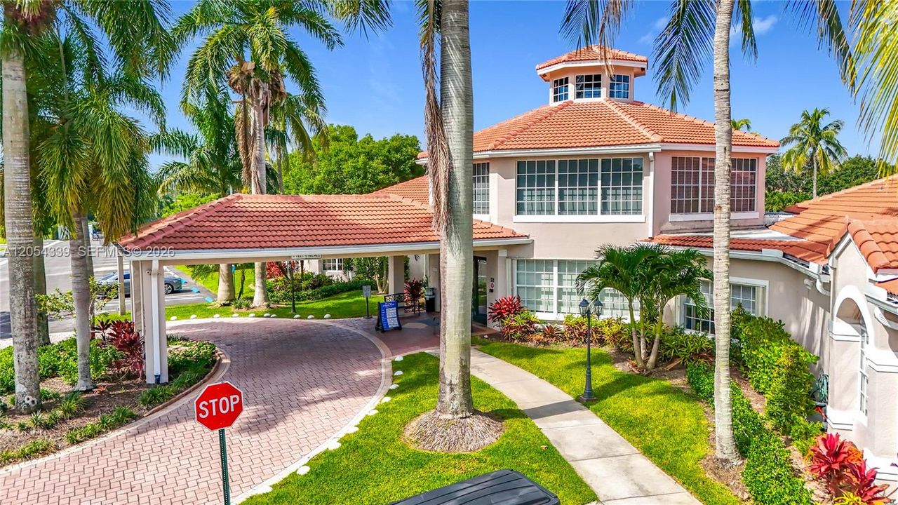 For Sale: $398,900 (3 beds, 2 baths, 2144 Square Feet)