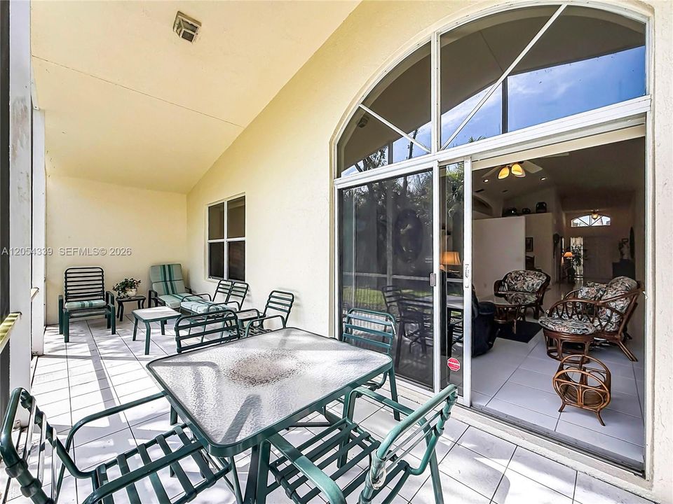 For Sale: $398,900 (3 beds, 2 baths, 2144 Square Feet)