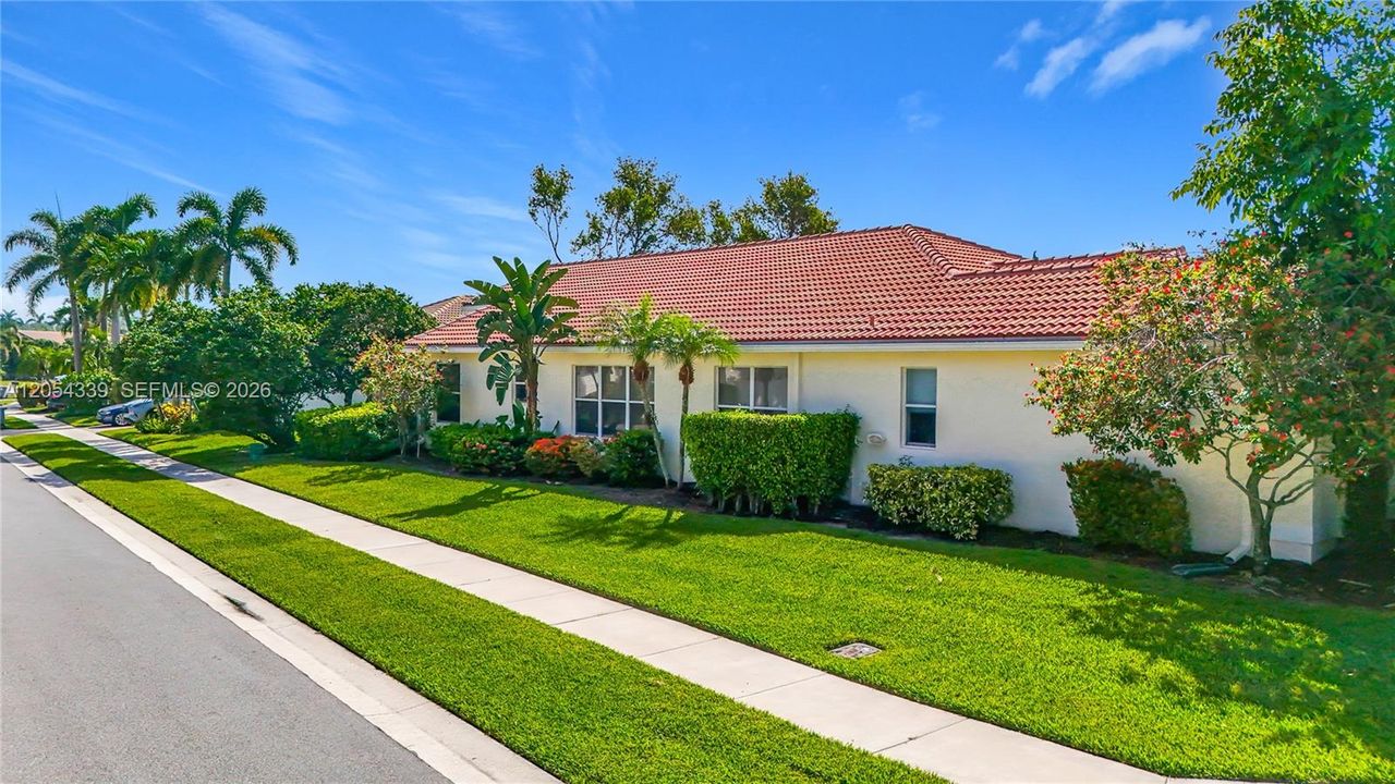 For Sale: $398,900 (3 beds, 2 baths, 2144 Square Feet)