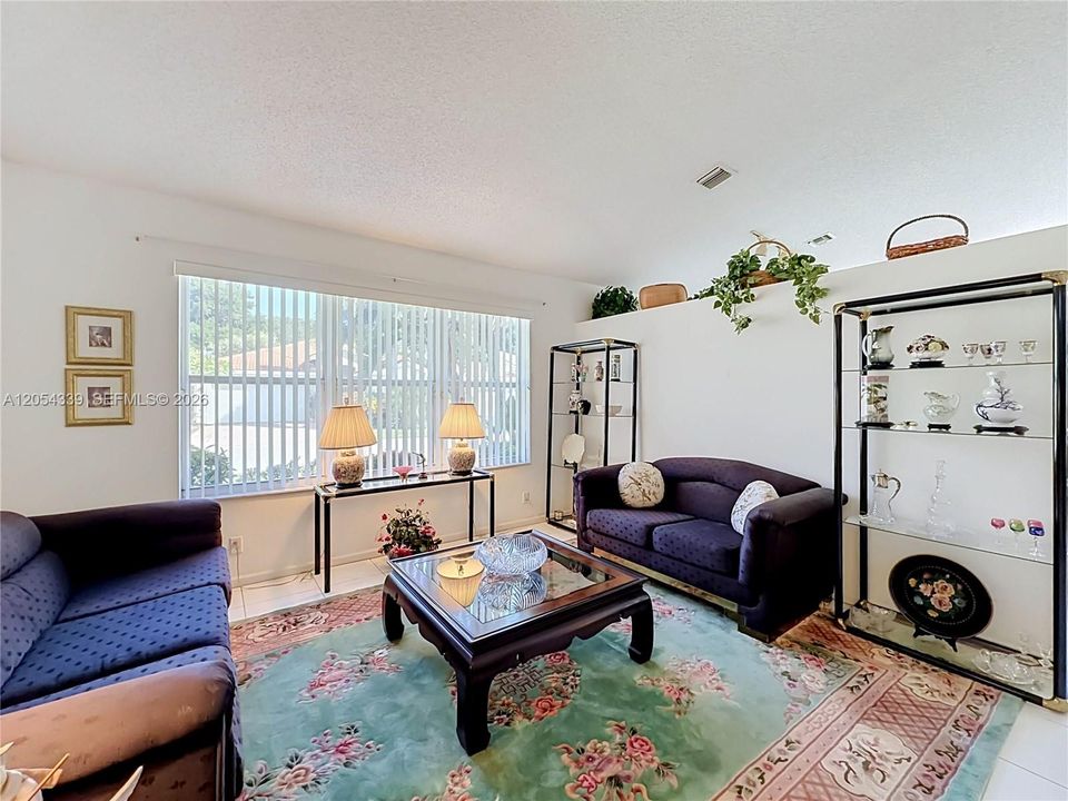 For Sale: $398,900 (3 beds, 2 baths, 2144 Square Feet)