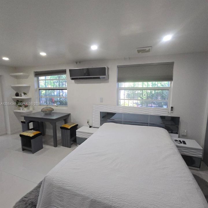 В аренду: $1,800 (1 спален, 1 ванн, 4124 Квадратных фут)