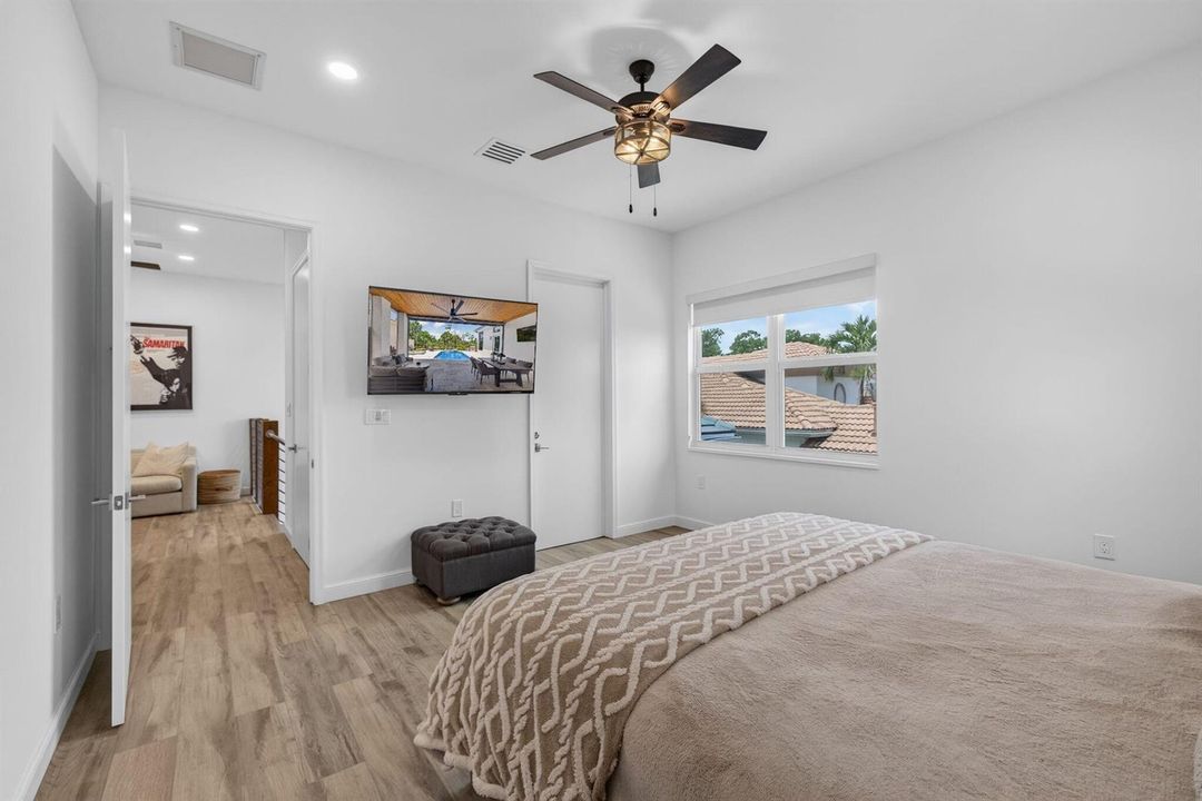 Upstairs Suite