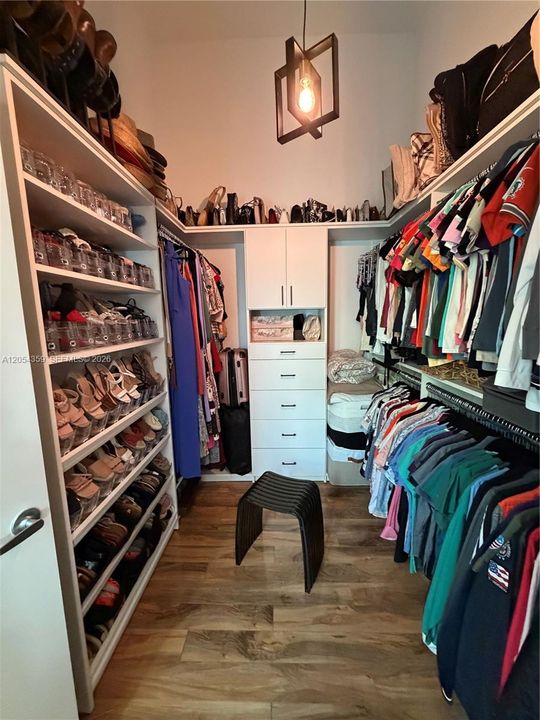 В аренду: $2,650 (1 спален, 1 ванн, 997 Квадратных фут)
