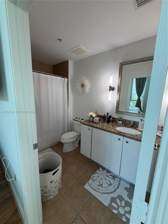 В аренду: $2,650 (1 спален, 1 ванн, 997 Квадратных фут)