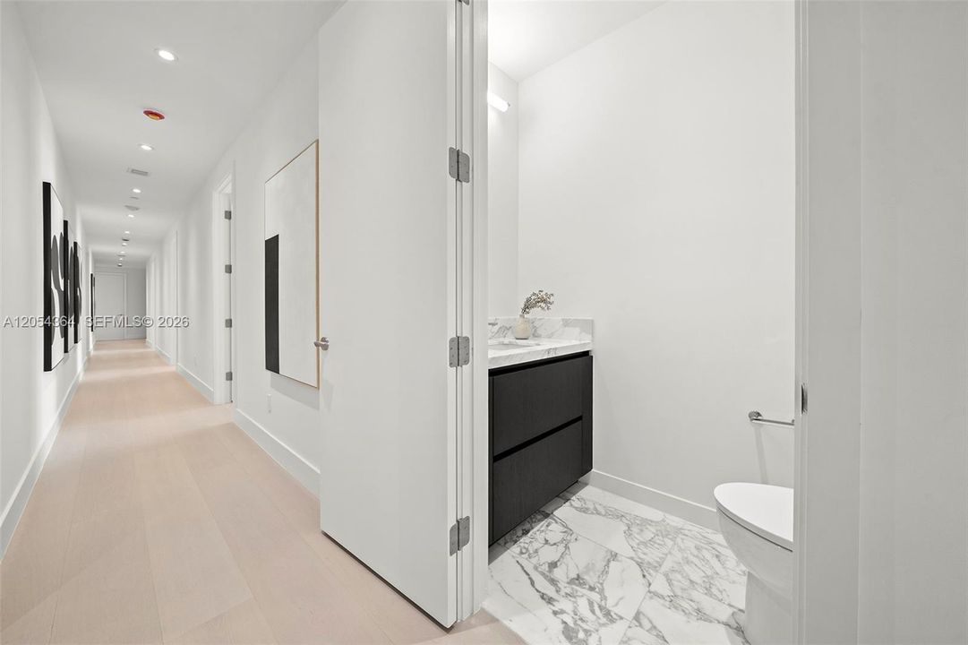 For Sale: $10,200,000 (5 beds, 5 baths, 4725 Square Feet)