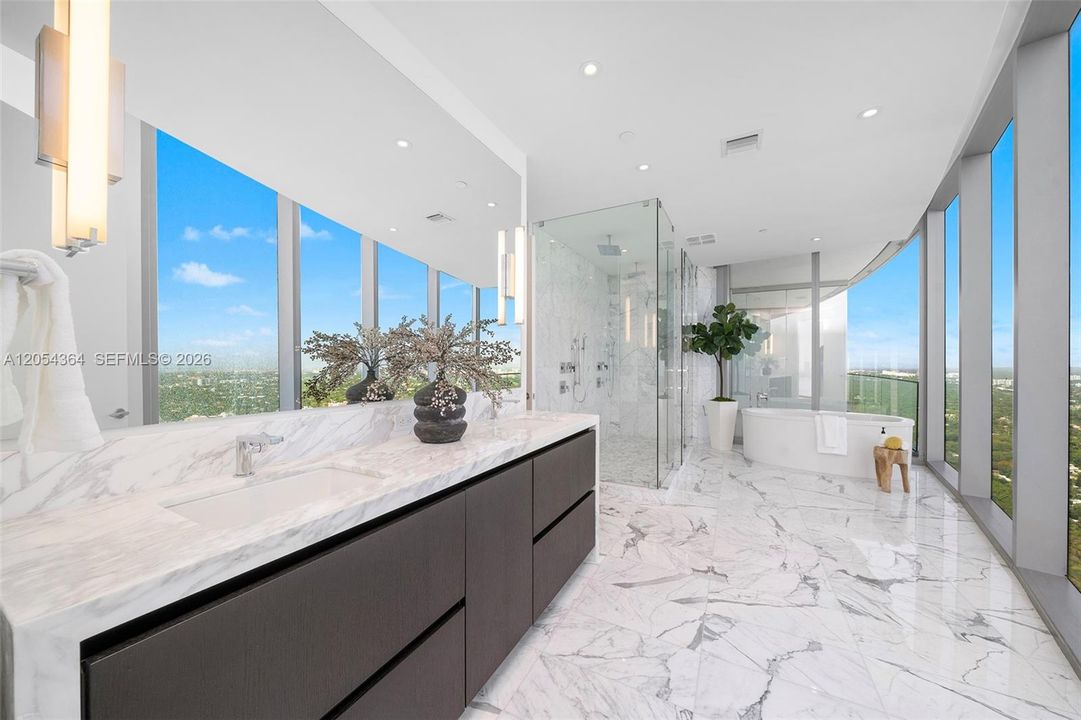 For Sale: $10,200,000 (5 beds, 5 baths, 4725 Square Feet)