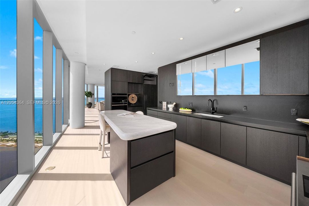For Sale: $10,200,000 (5 beds, 5 baths, 4725 Square Feet)