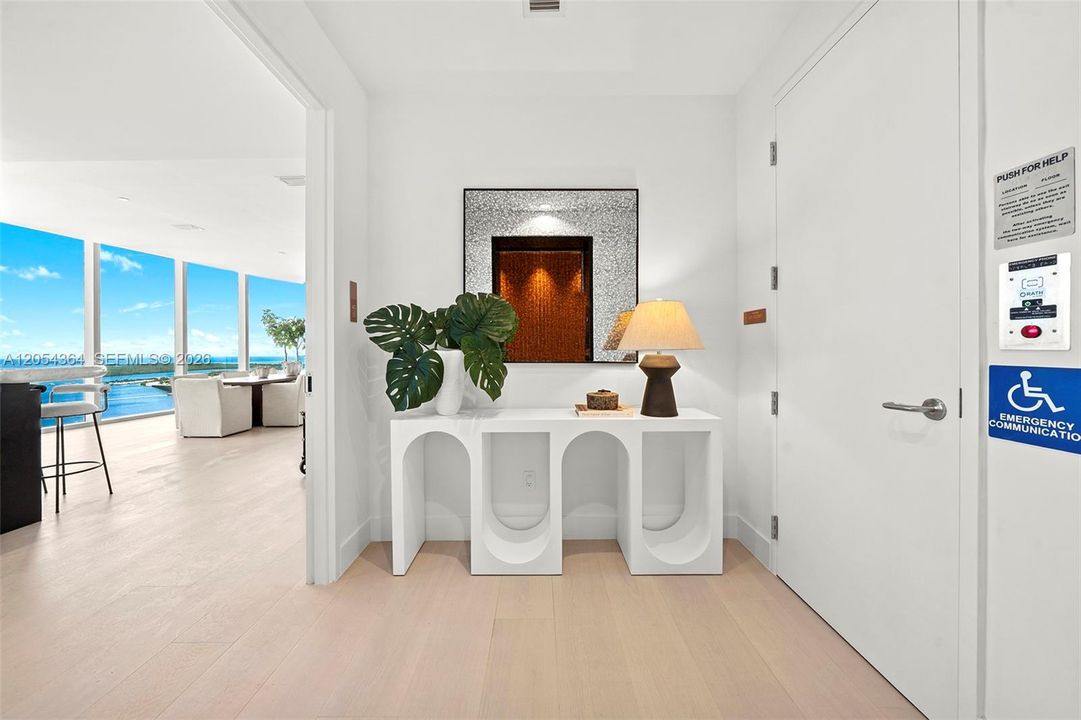 For Sale: $10,200,000 (5 beds, 5 baths, 4725 Square Feet)