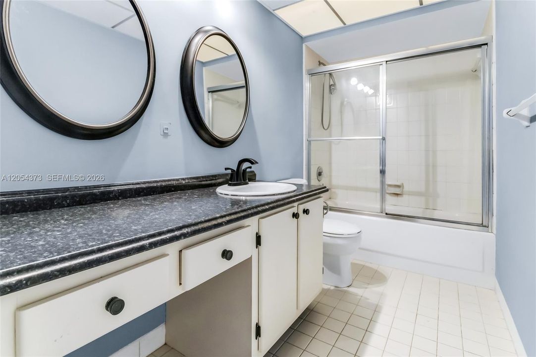 For Rent: $1,750 (1 beds, 1 baths, 600 Square Feet)