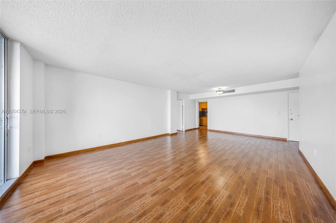 En Renta: $2,500 (2 camas, 2 baños, 1145 Pies cuadrados)