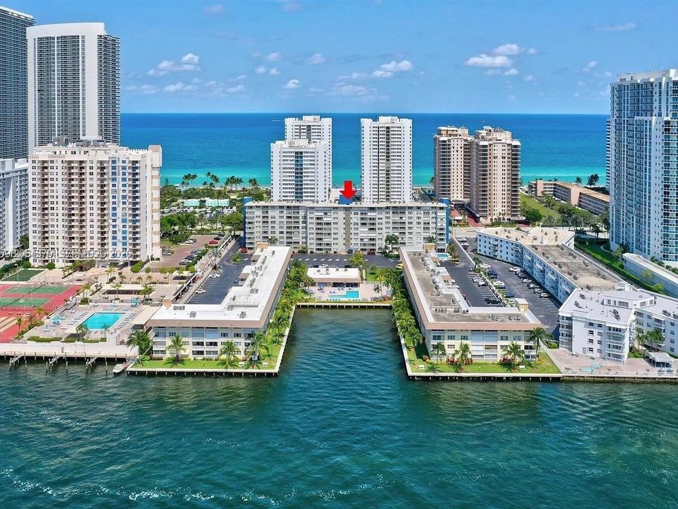 В аренду: $2,150 (1 спален, 1 ванн, 817 Квадратных фут)