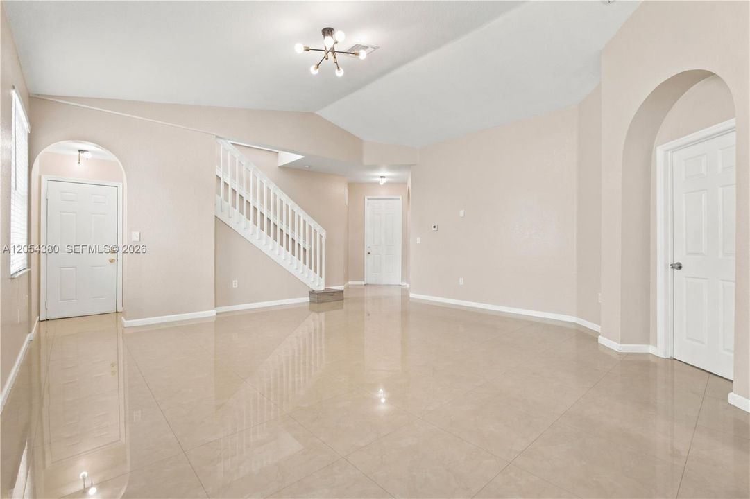 For Sale: $490,000 (3 beds, 2 baths, 1610 Square Feet)