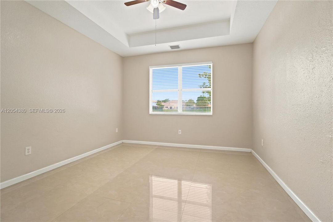 For Sale: $490,000 (3 beds, 2 baths, 1610 Square Feet)