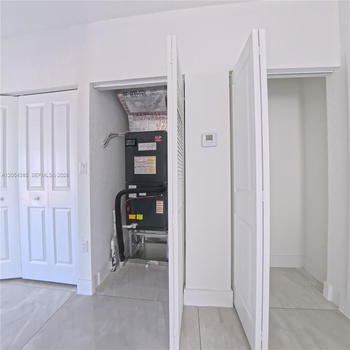 На продажу: $470,000 (5 спален, 3 ванн, 1810 Квадратных фут)