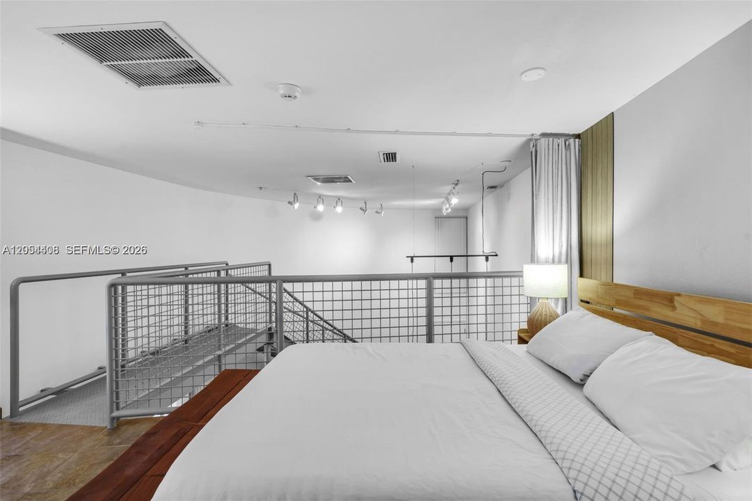 For Rent: $3,900 (3 beds, 2 baths, 1500 Square Feet)