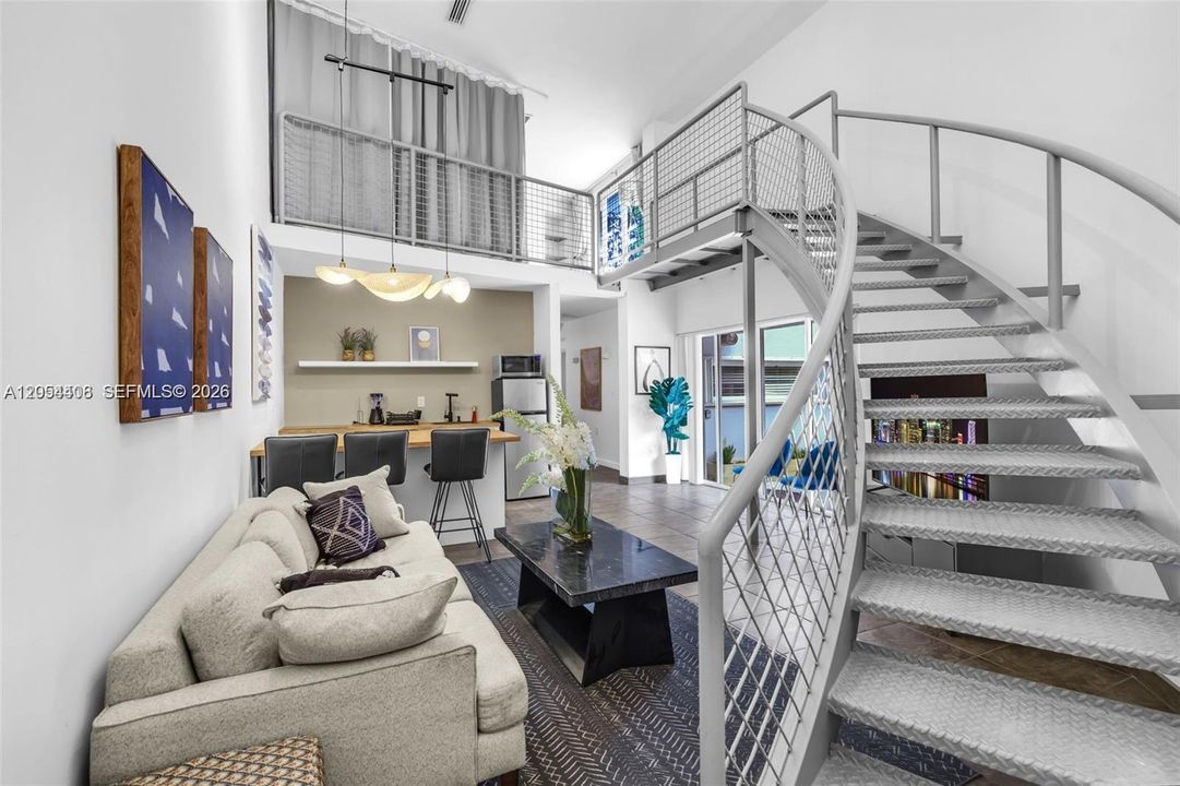For Rent: $3,900 (3 beds, 2 baths, 1500 Square Feet)