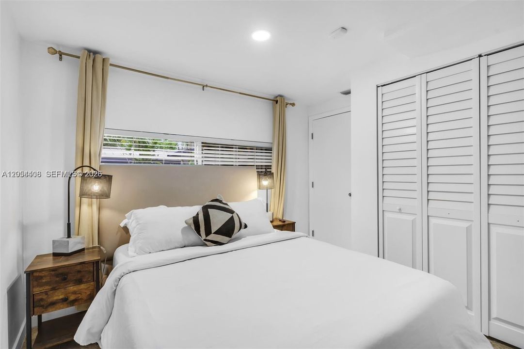 For Rent: $3,900 (3 beds, 2 baths, 1500 Square Feet)