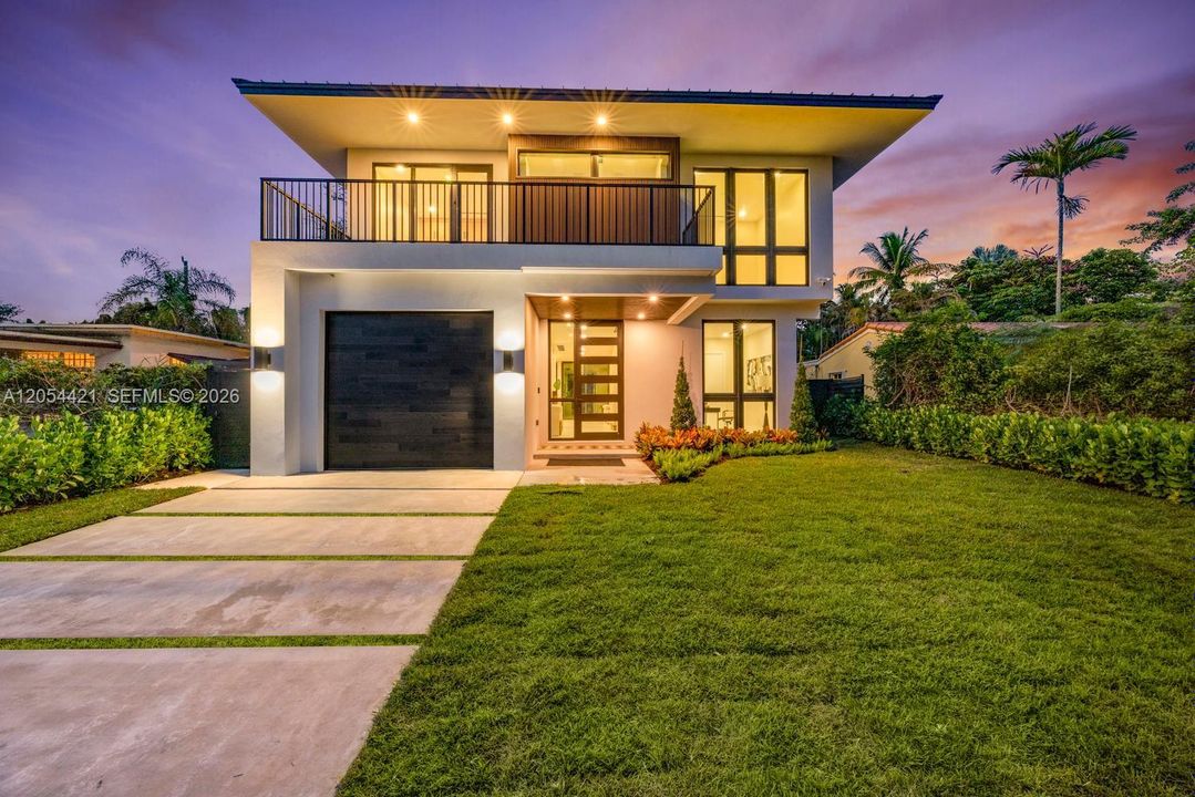 На продажу: $2,799,999 (3 спален, 4 ванн, 2776 Квадратных фут)