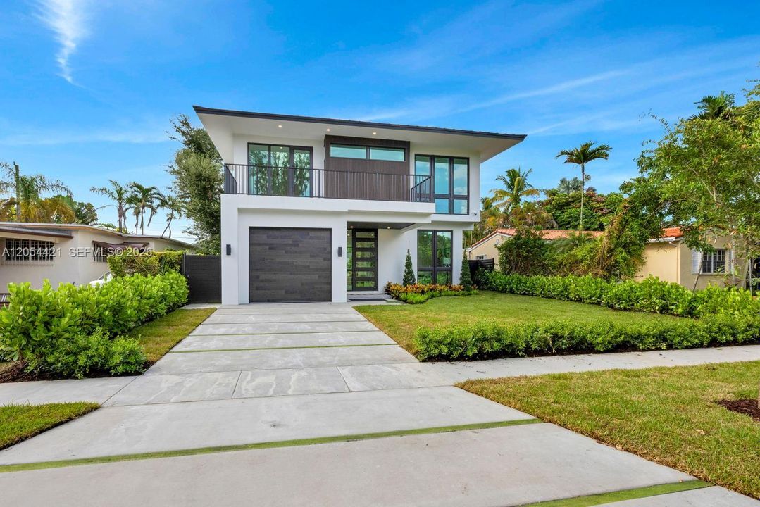 На продажу: $2,799,999 (3 спален, 4 ванн, 2776 Квадратных фут)