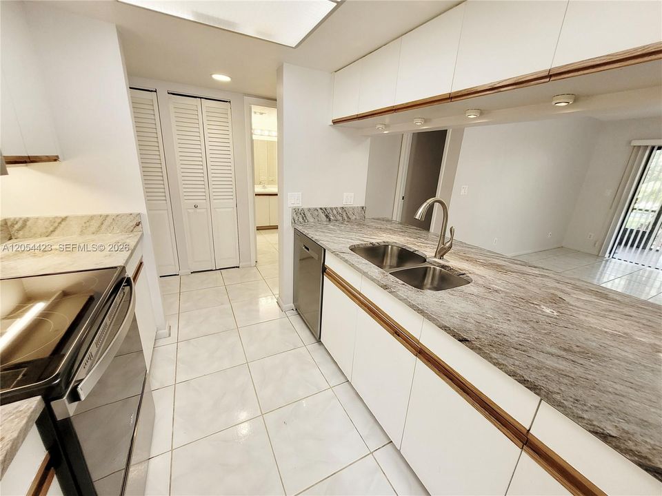 En Renta: $1,950 (1 camas, 1 baños, 758 Pies cuadrados)