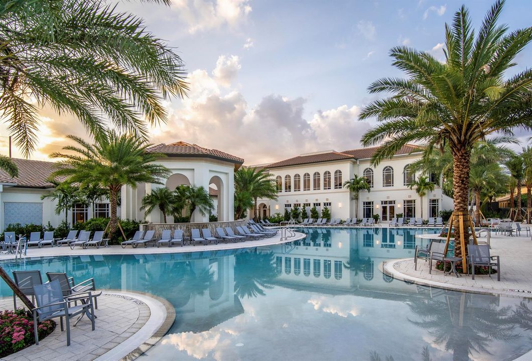 01Lifestyle Complex Pool