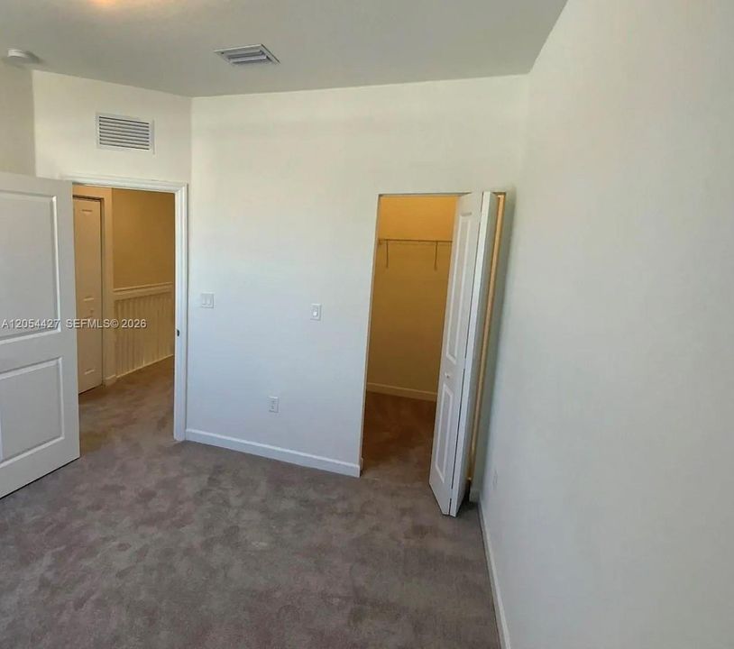 В аренду: $2,400 (3 спален, 2 ванн, 1612 Квадратных фут)