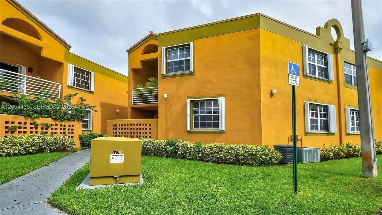 En Renta: $2,000 (1 camas, 1 baños, 964 Pies cuadrados)