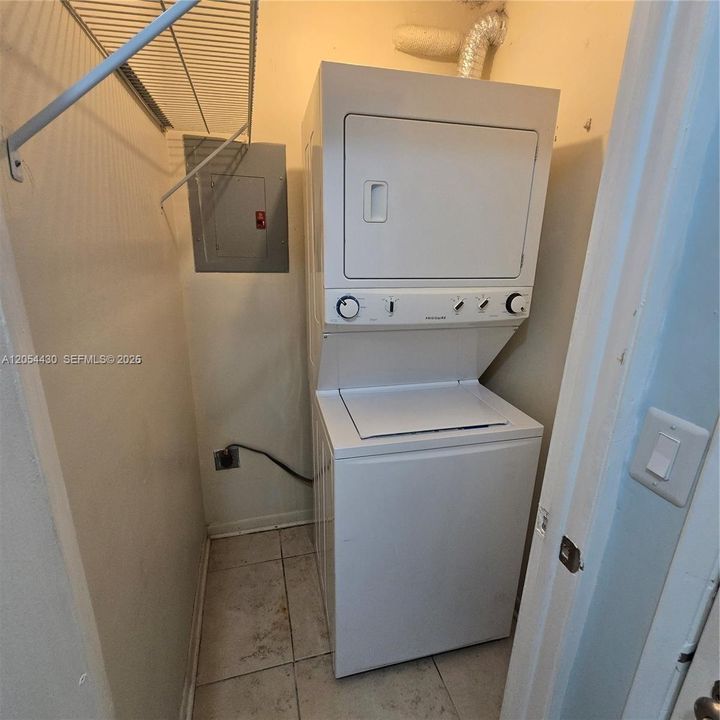 En Renta: $2,000 (1 camas, 1 baños, 964 Pies cuadrados)