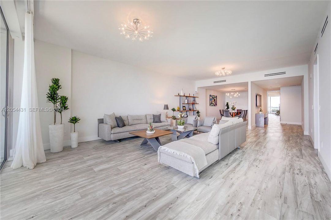 В аренду: $49,500 (3 спален, 4 ванн, 3450 Квадратных фут)