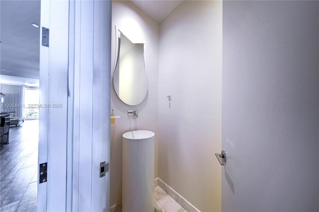 В аренду: $49,500 (3 спален, 4 ванн, 3450 Квадратных фут)