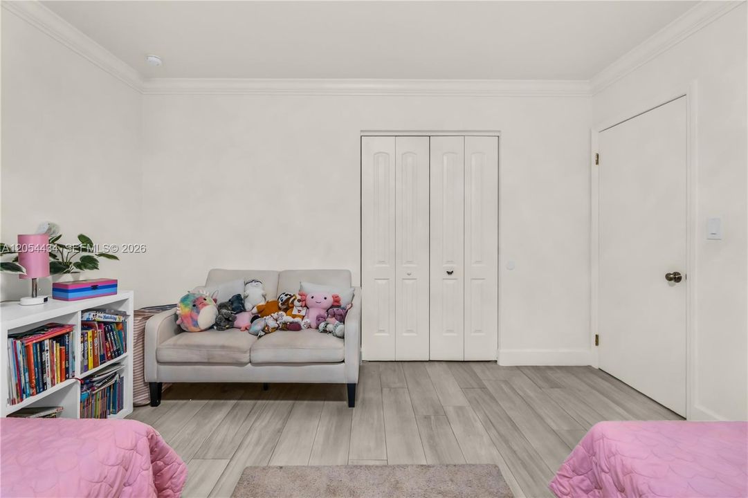 En Renta: $8,200 (4 camas, 3 baños, 2380 Pies cuadrados)