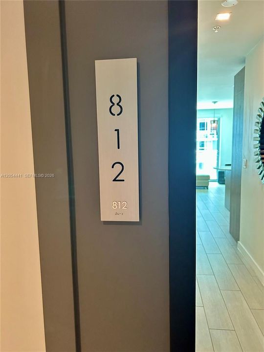 For Sale: $574,900 (2 beds, 2 baths, 799 Square Feet)