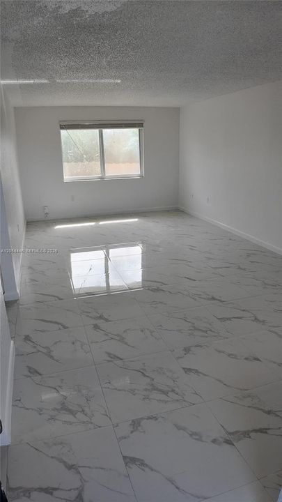 En Renta: $1,700 (1 camas, 1 baños, 434568 Pies cuadrados)