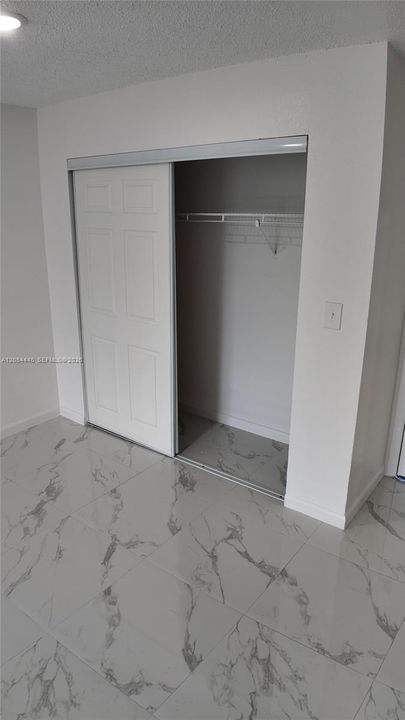 En Renta: $1,700 (1 camas, 1 baños, 434568 Pies cuadrados)