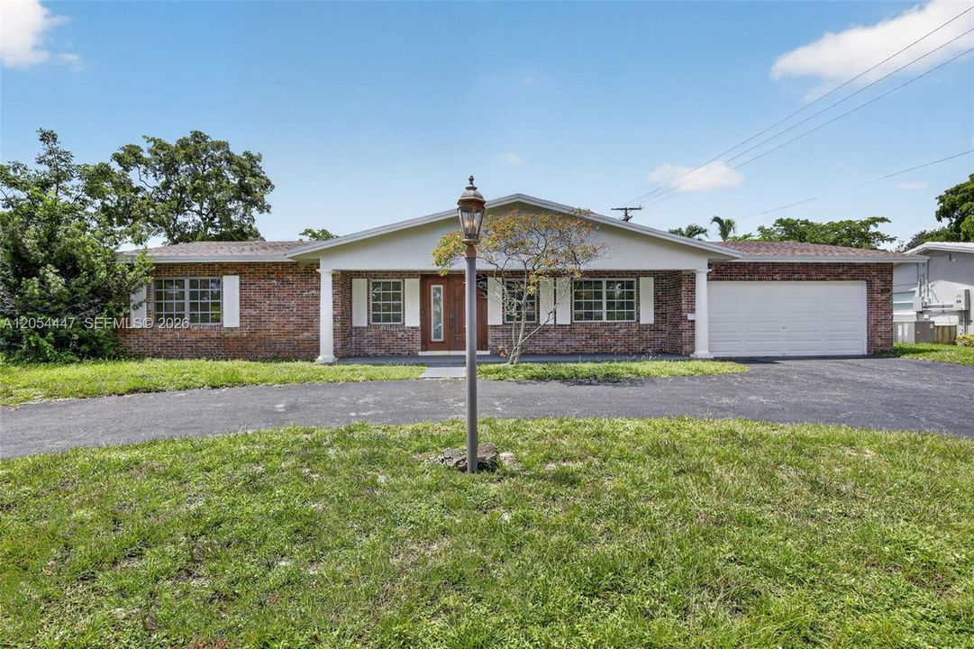 En Venta: $730,000 (4 camas, 3 baños, 2842 Pies cuadrados)