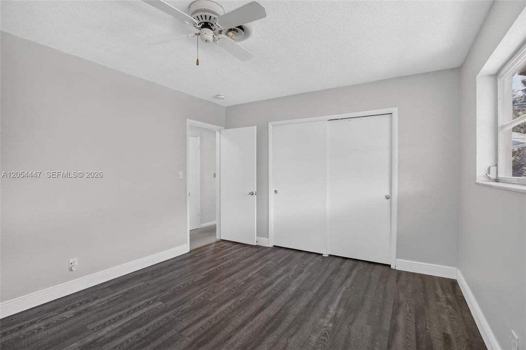 En Venta: $730,000 (4 camas, 3 baños, 2842 Pies cuadrados)
