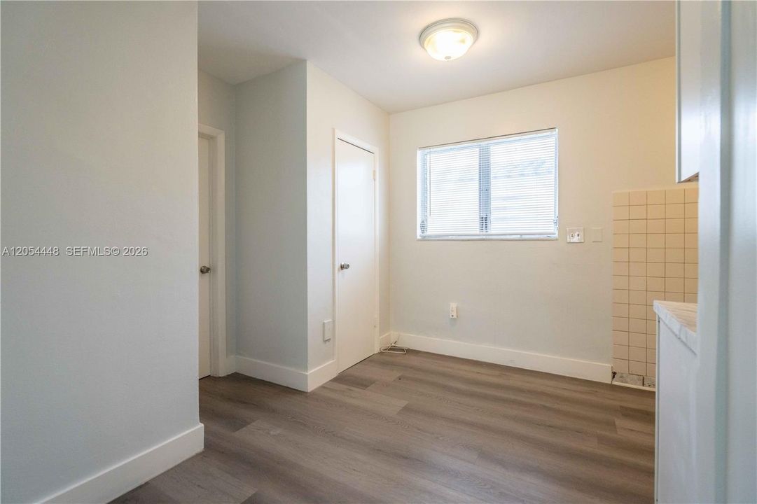 В аренду: $1,700 (1 спален, 1 ванн, 600 Квадратных фут)