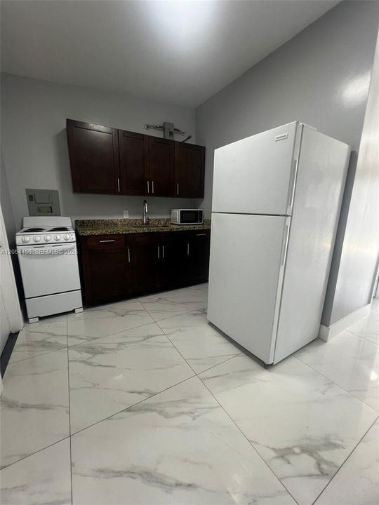 En Renta: $2,395 (2 camas, 1 baños, 5268 Pies cuadrados)