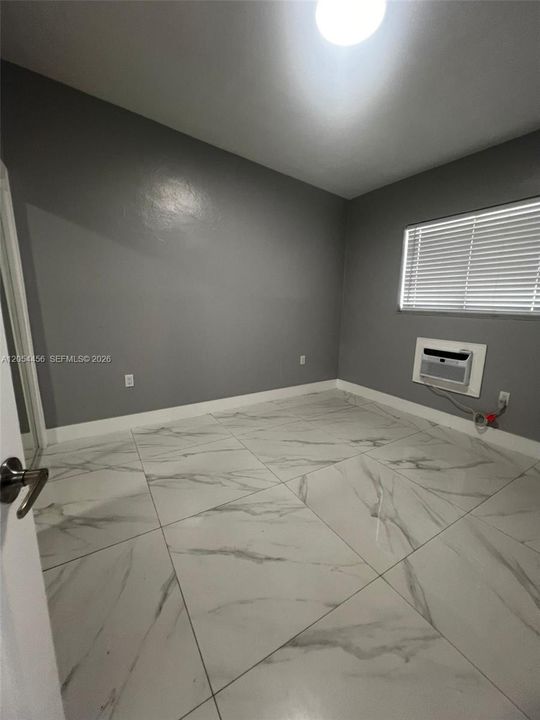 En Renta: $2,395 (2 camas, 1 baños, 5268 Pies cuadrados)