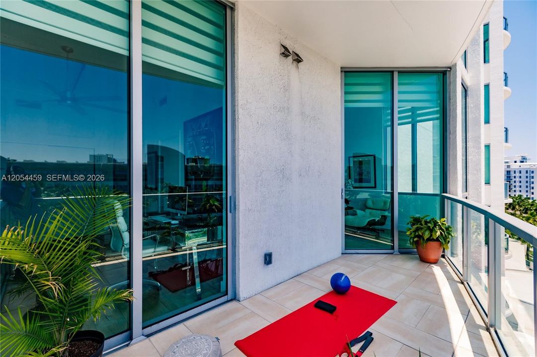 На продажу: $824,995 (2 спален, 2 ванн, 1362 Квадратных фут)