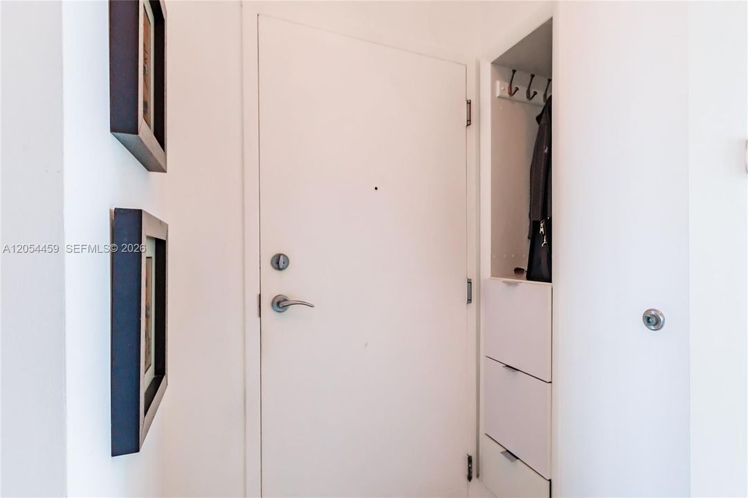 На продажу: $824,995 (2 спален, 2 ванн, 1362 Квадратных фут)