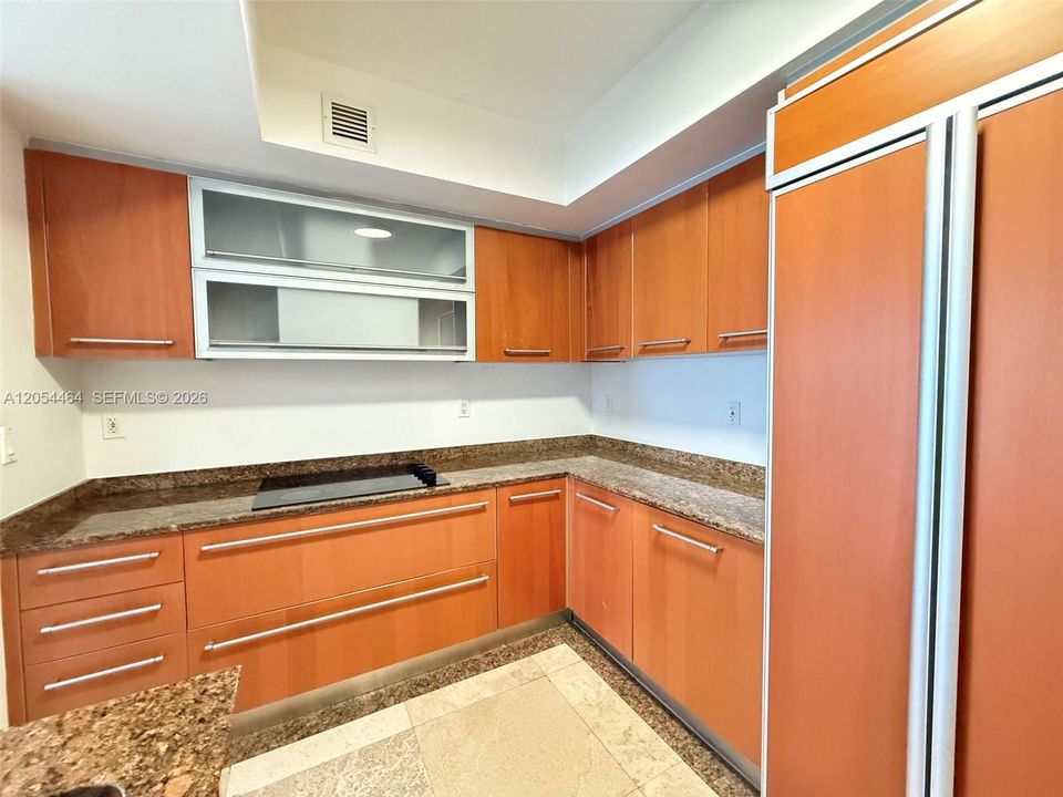 В аренду: $5,500 (2 спален, 2 ванн, 1591 Квадратных фут)