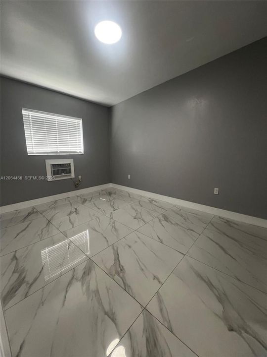 En Renta: $2,395 (2 camas, 1 baños, 5268 Pies cuadrados)