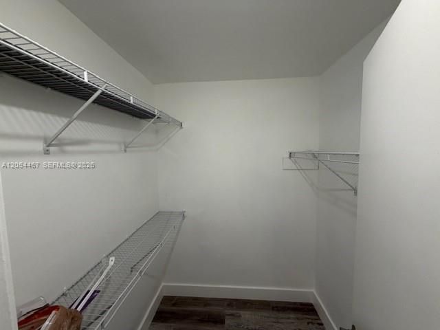 Walk IN Closet