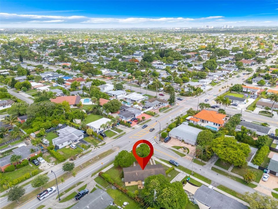 Activo con contrato: $599,900 (2 camas, 2 baños, 1327 Pies cuadrados)